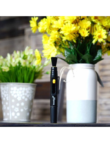 Penna Levenhuk LP10 per la pulizia delle ottiche