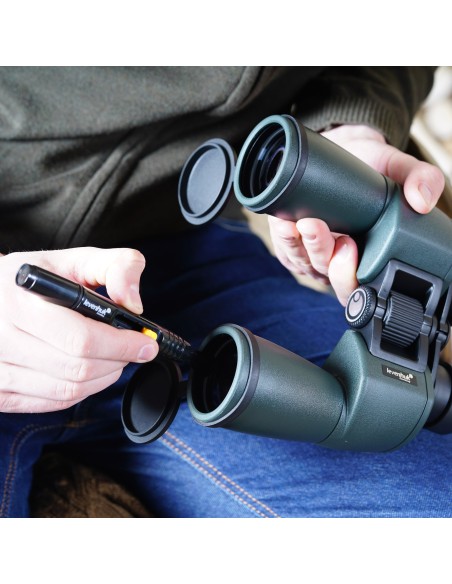 Penna Levenhuk LP10 per la pulizia delle ottiche