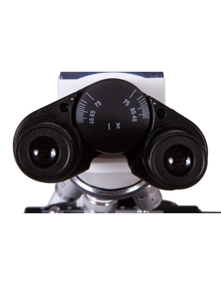Microscopio trinoculare digitale Levenhuk MED D10T LCD