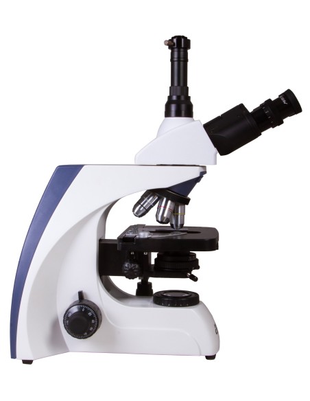 Microscopio trinoculare Levenhuk MED 30T