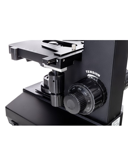 Microscopio trinoculare biologico Levenhuk 870T