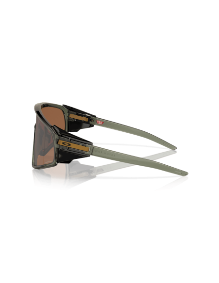 0OO9404__940403__P21__shad__lt