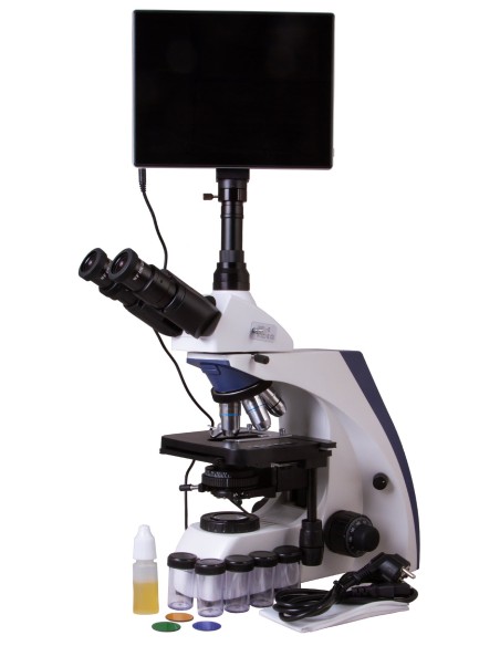 Microscopio trinoculare digitale Levenhuk MED D30T LCD