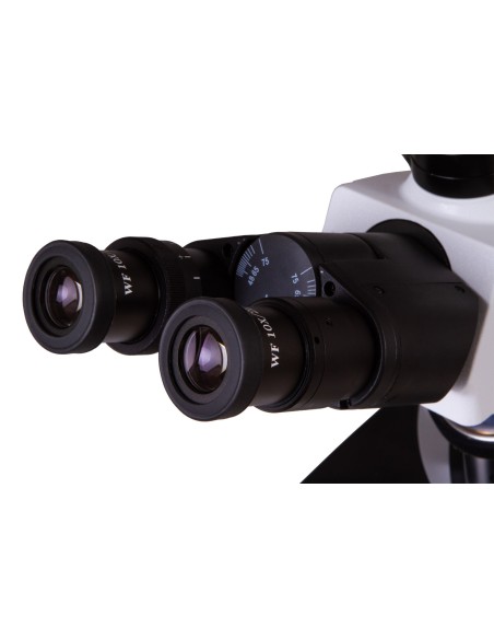 Microscopio trinoculare digitale Levenhuk MED D35T LCD