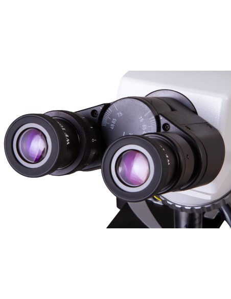 Microscopio trinoculare digitale Levenhuk MED D40T