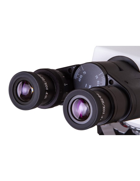 Microscopio trinoculare digitale Levenhuk MED D45T LCD