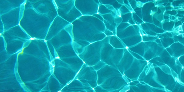 Clear vision in the water: prescription swimming goggles and diving masks